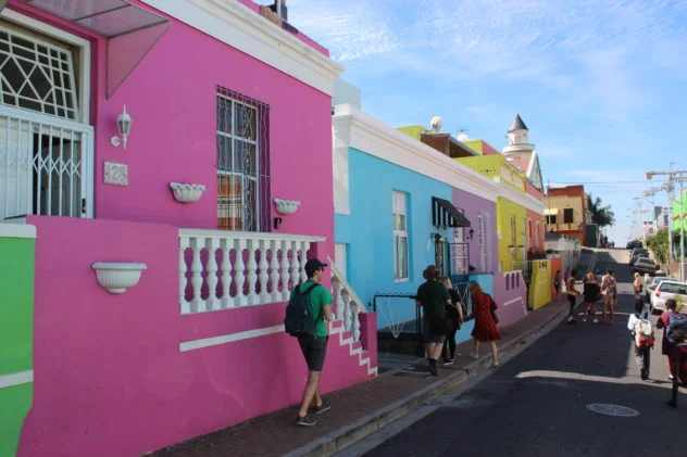 Colorful Bo-Kaap houses and cultural tour